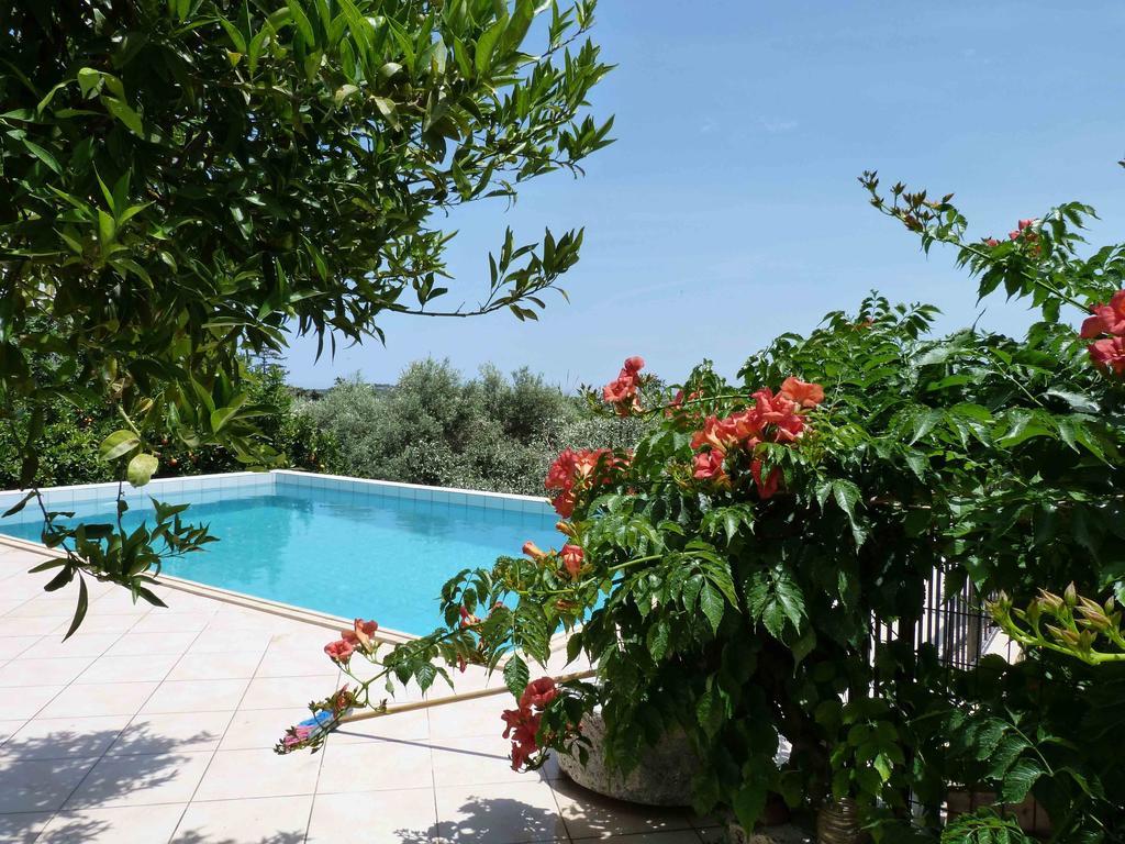 Maleme The Garden Villas المظهر الخارجي الصورة
