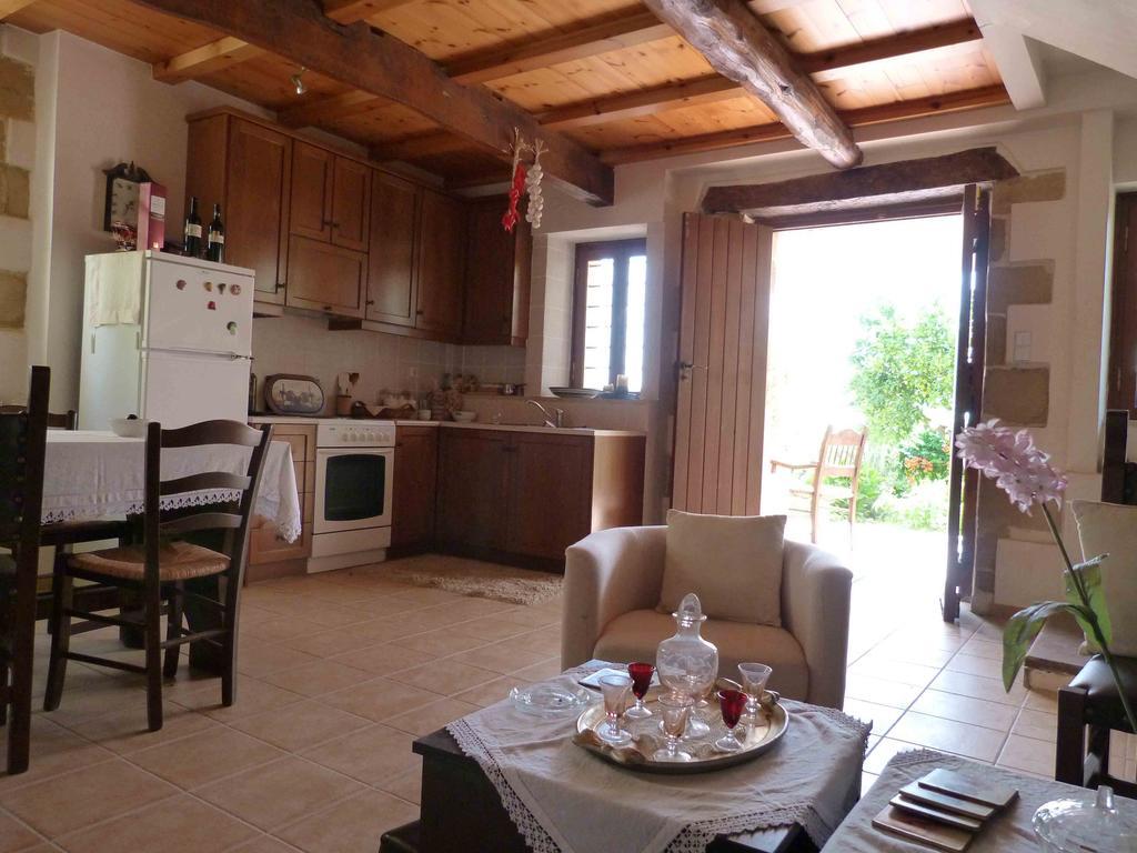 Maleme The Garden Villas الغرفة الصورة